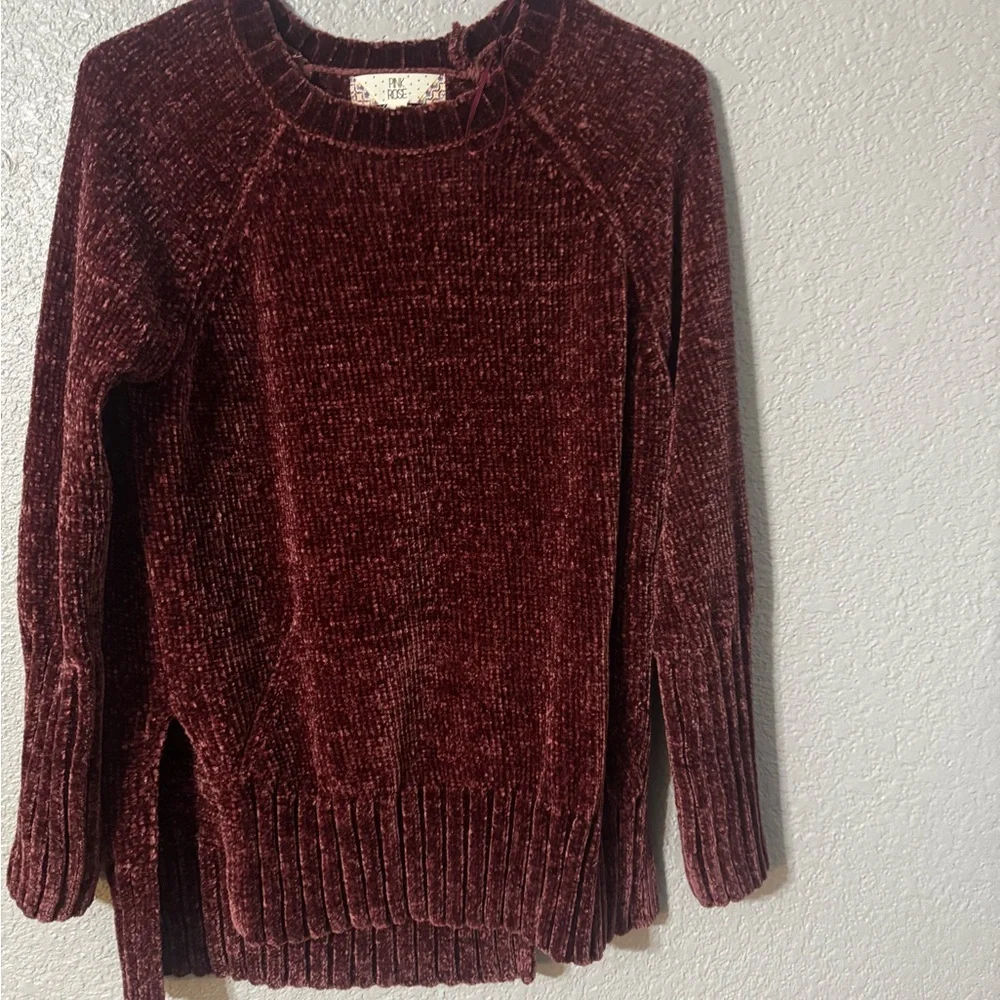 Pink Rose Chenille Sweater | Women’s Medium | Soft Cozy Maroon Knit